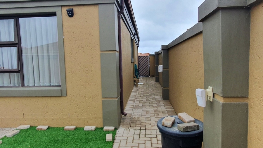 3 Bedroom Property for Sale in Dana Bay Western Cape